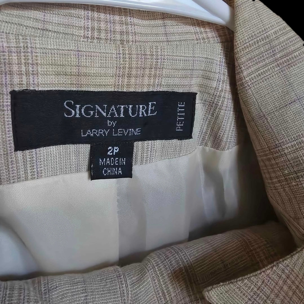 Signature by Larry Levine Women's Beige Plaid Blazer and Skirt Set